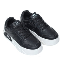 women sneakers elegant black